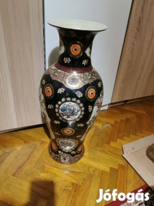 Kézzel festett álló váza