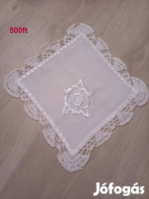 Kézzel hímzett poháralátétek