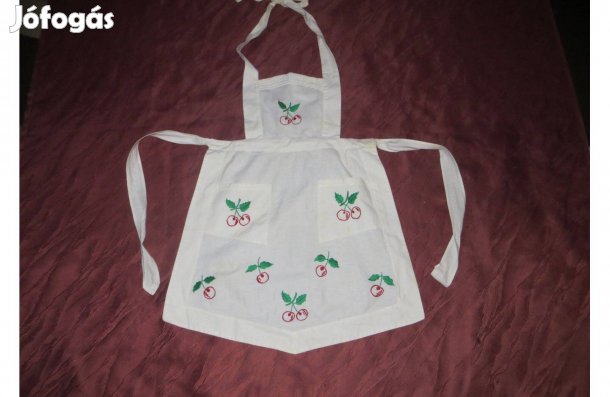 Kézzel hímzettcseresznye mintás kötény 1980-s évekből