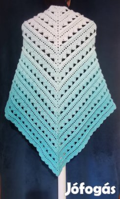 Kézzel horgolt egyedi nagy vállkendők. 