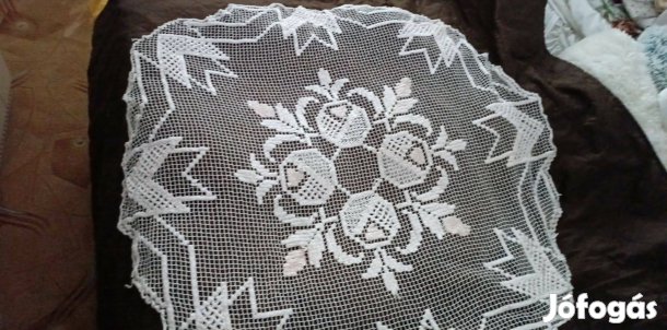 Kézzel horgolt retro terítő kerek 110 cm