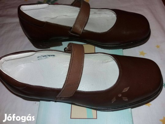 Kézzel készített gyógycipő új állapotban eladó