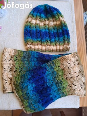 Kézzel készített gyönyörű női sapka-sál szett, új