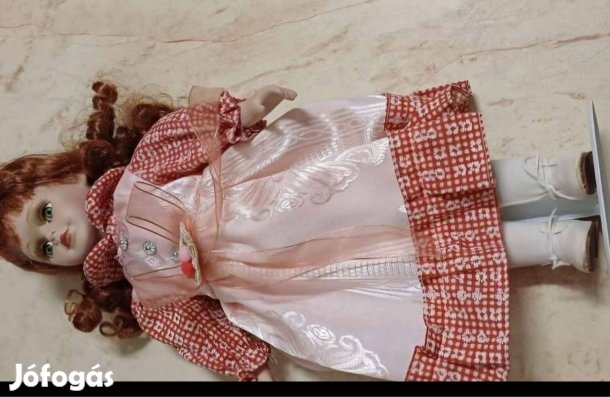 Kézzel készített porcelánbaba ( 40 cm)