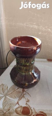 Kézzel készült mázas kerámia váza egyedi darab, dekoratív megjelenés