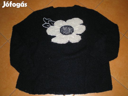 Kézzel kötött női pulóver, virágmintával XXL-es XXL