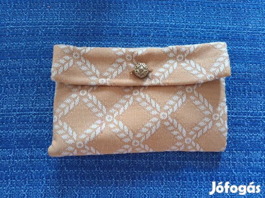 Kézzel varrott, tépőzáras pénztárca