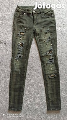 Khaki zöld gyöngyökkel díszített szaggatott sztreccses farmer