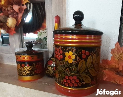 Khokhloma fa fedeles dobozok