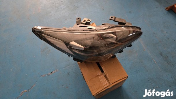 KiaStinger LED fényszóró vezérlővel jobb 92102J5200 eladó