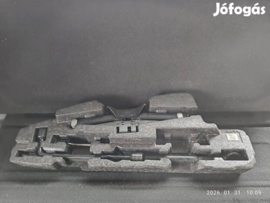 Kia Carens szerszám készlet 