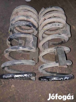 Kia Carnival II Hátsó Rugó Pár