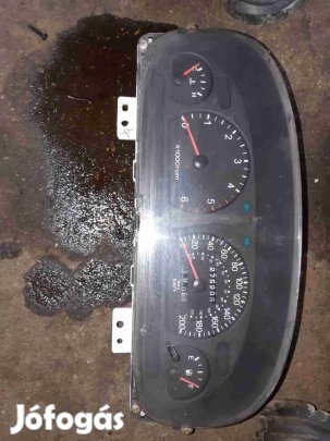 Kia Carnival II Óraegység / Kilométeróra