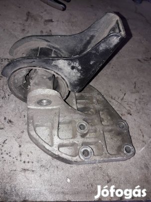 Kia Carnival II Váltótartó Bak