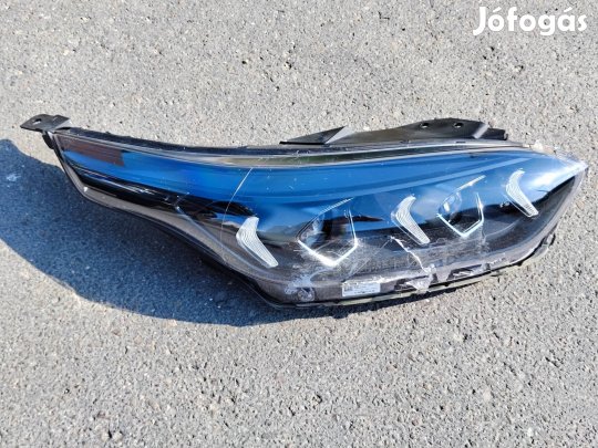 Kia Ceed CD sérült Full LED jobb fényszóró 