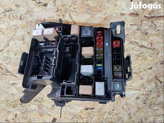 Kia Ceed JD (2012-2018) 1.6Crdi Diesel Biztosíték Tábla