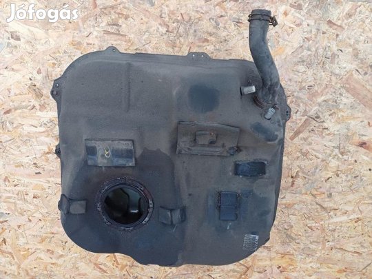Kia Ceed JD (2012-2018) Üzemanyagtank