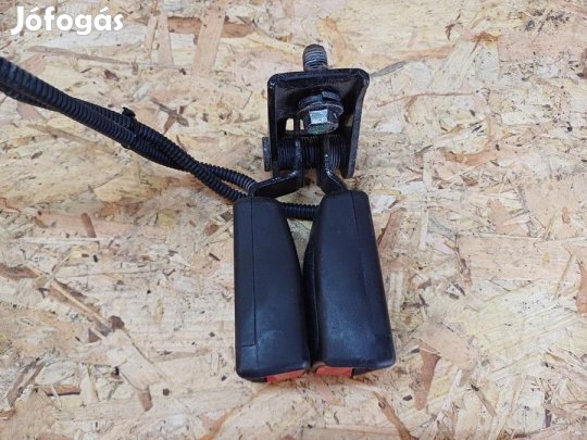 Kia Ceed Sw (2012-2018) Hátsó Középső Biztonsági Öv