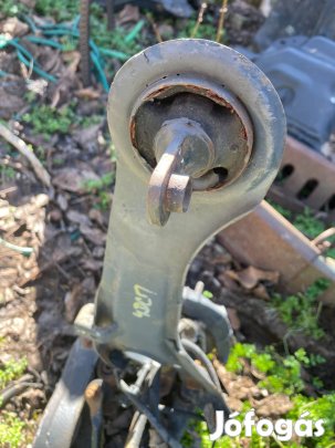 Kia Ceed hátsó híd 2013 bölcső lengőkarokkal együtt eladó