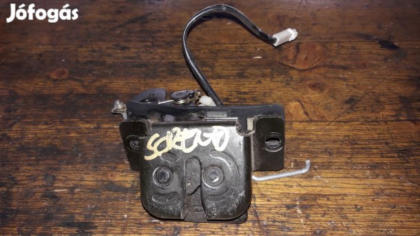 Kia Sorento Csomagtérajtó Zár