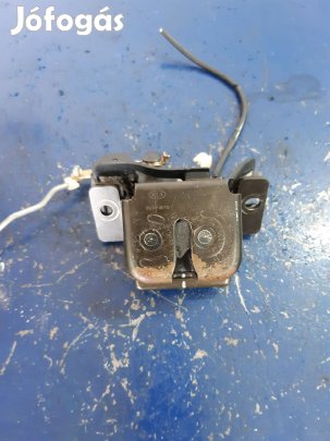 Kia Sorento Csomagtérajtó Zár