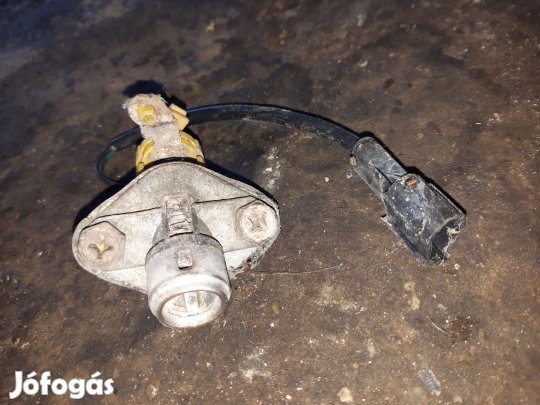 Kia Sorento Csomagtérajtó Zárbetét