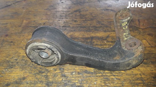 Kia Sorento Differenciálmű Tartó Konzol