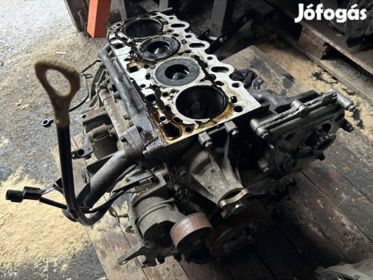 Kia Sorento Hyundai H1 2.5 CRDI motor blokk D4CB 55e km-es !