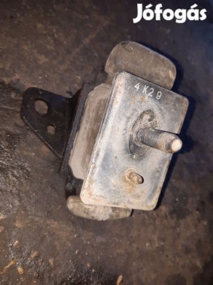 Kia Sorento Motortartó Bak