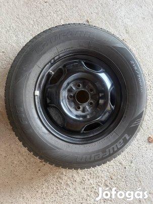 Kia Sportage téligumi-garnitúra