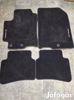 Kia Stonic gyári autószőnyeg szett