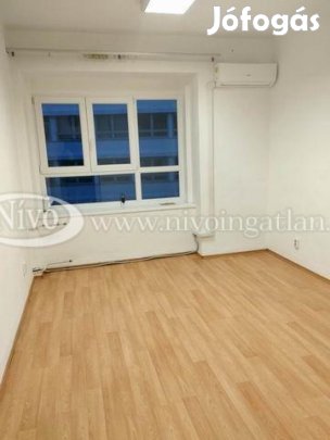 Kiadó 16 nm-es Iroda, irodaház Veszprém