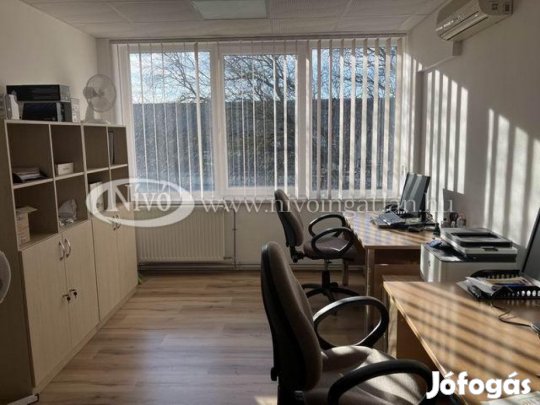 Kiadó 16 nm-es Iroda, irodaház Veszprém
