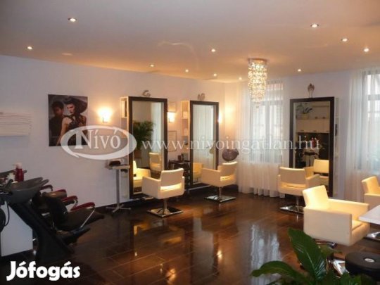 Kiadó 20 nm-es Üzlet Veszprém