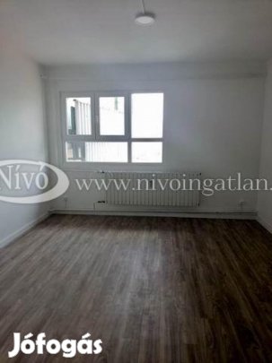 Kiadó 22 nm-es Üzlet Veszprém