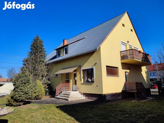 Kiadó 250 m2 családi ház, Győr