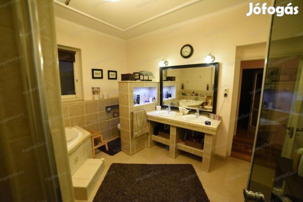 Kiadó 270 nm-es ház Kecskemét