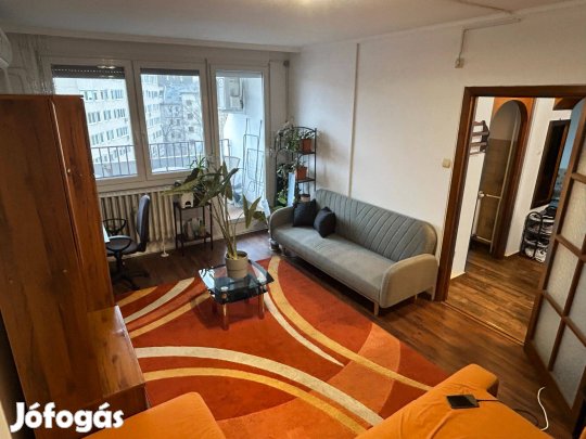 Kiadó 2 szobás teraszos lakás a Göncz Árpád Városközpontnál