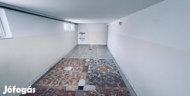 Kiadó 30 nm-es raktár / tároló Kecskeméten, a Petőfi városban