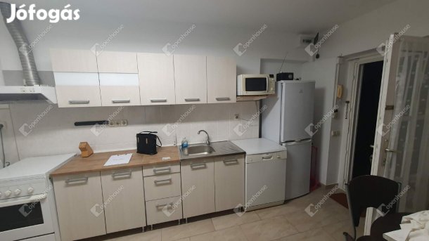 Kiadó 33 nm-es ház Tatabánya