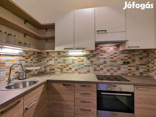 Kiadó 42 m2-es lakás, V. kerület Királyi Pál utca