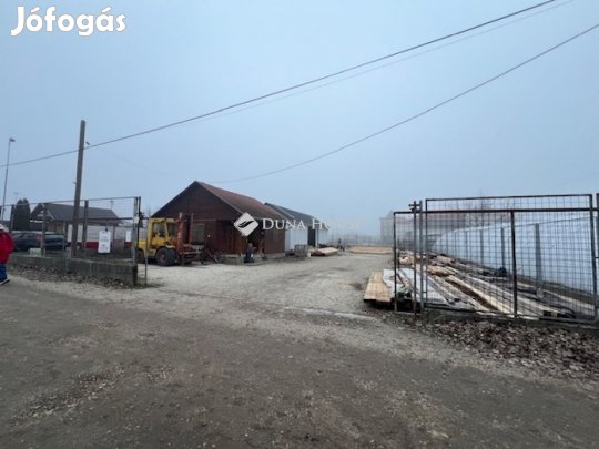 Kiadó 49 nm-es iroda Pilis