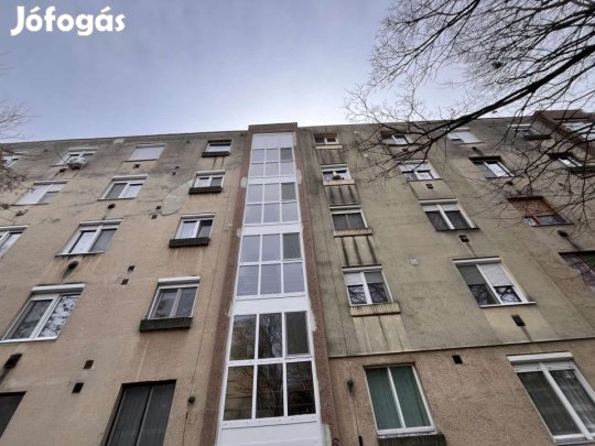 Kiadó 56 nm-es Felújított tégla lakás Gyula