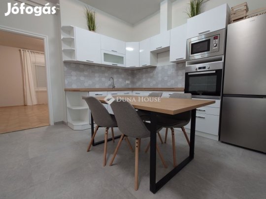 Kiadó 66 nm-es lakás Kecskemét