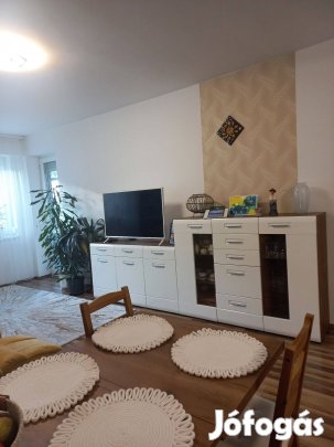 Kiadó 77 m2-es lakás Miskolcon, a Bodótetőn