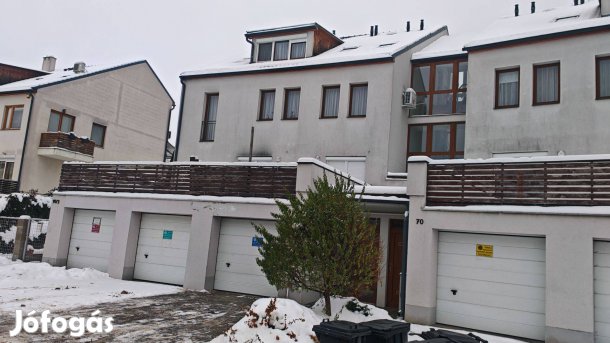 Kiadó Eger Vécsey völgyben 2 szobás bútorozatlan lakás!