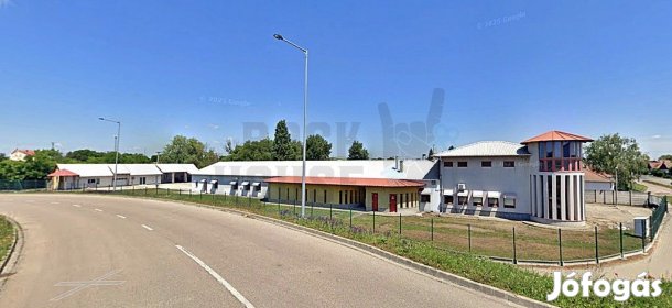 Kiadó Élelmiszeripari Üzem Mezőberényben  Azonnal Használható,