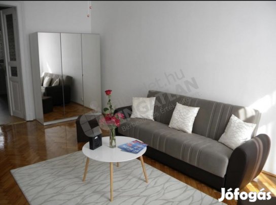 Kiadó Erzsébet körúton 2 szobás, felújított, bútorozott lakás!