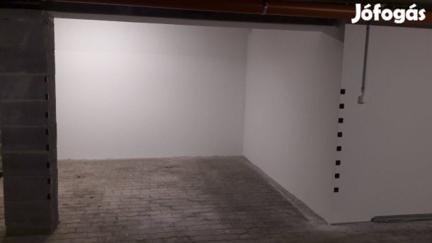 Kiadó Garázs Debrecen Bem Tér Kórház utcán