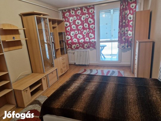 Kiadó Kaposvári garzonlakás